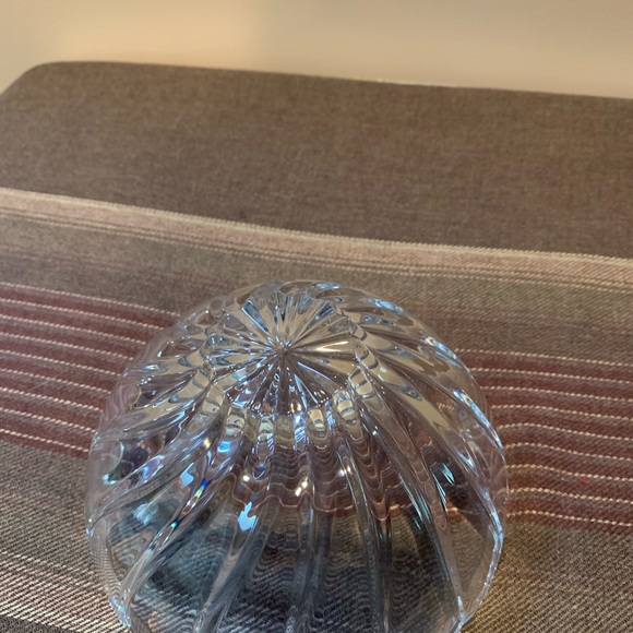 Mikasa Elegant Clear Glass Bowl - Picture 2 of 5